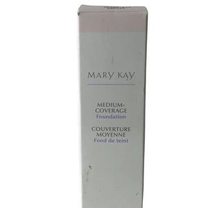Mary Kay Full Coverage Normal to Oily Foundation Beige 404 (367800)